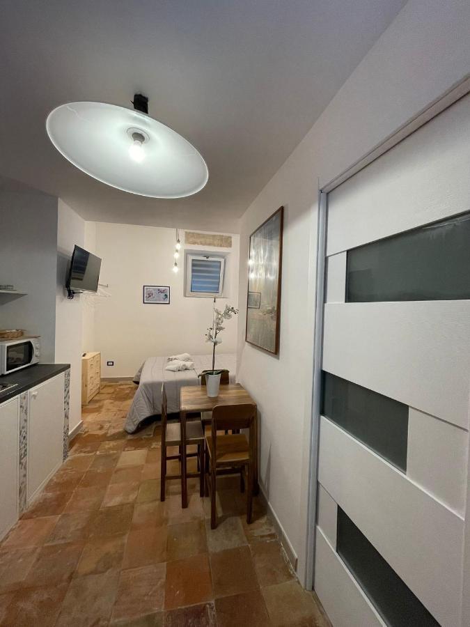 Appartement La Dimora Del Santo à Naples Extérieur photo